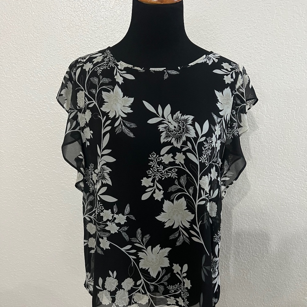 Vince Camuto Floral Blouse- Neutral/Black- Size Medium